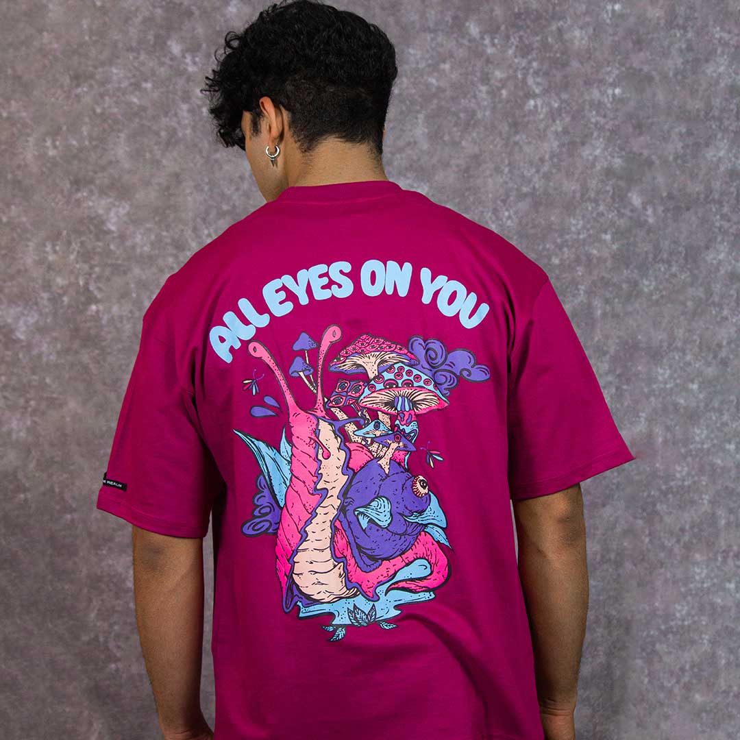 ALL EYES ON ME T-SHIRT